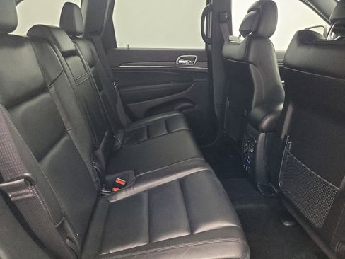 Used 2022 Jeep Grand Cherokee Limited w/ Tech Group image 19
