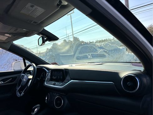 Used 2019 Chevrolet Blazer LT image 26