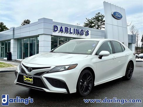 Used 2023 Toyota Camry XSE image 1
