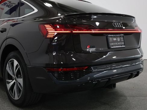 Used 2024 Audi Q8 e-tron Prestige w/ Prestige Package AWD/4WD image 10