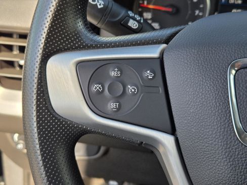 Used 2024 GMC Terrain SLE image 16