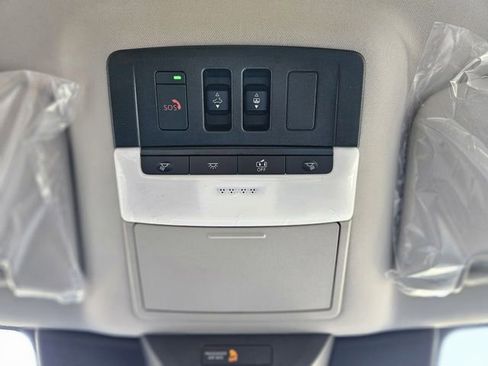 New 2026 Nissan Pathfinder SL w/ SL Premium Package (P04) FWD image 26
