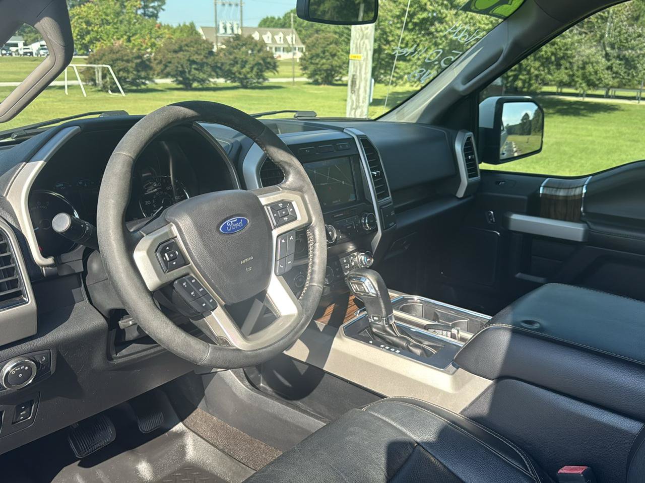 Used 2020 Ford F150 Lariat w/ Equipment Group 501A Mid AWD/4WD image 16