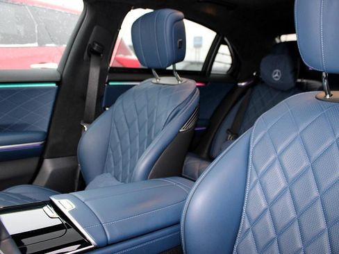 Used 2025 Mercedes-Benz S 580 4MATIC Sedan image 32