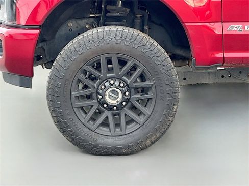 Used 2019 Ford F250 Lariat w/ Lariat Ultimate Package image 28