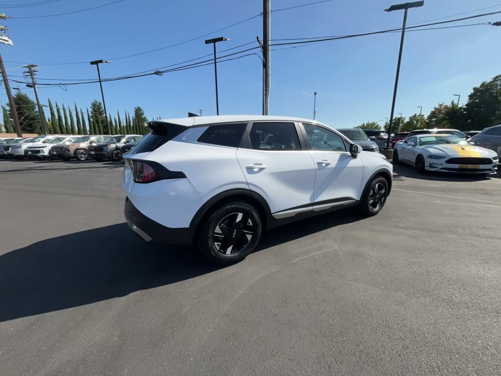 Used 2026 Kia Sportage LX FWD image 14