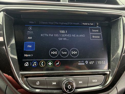 Used 2021 Chevrolet TrailBlazer RS w/ Sun and Liftgate Package AWD/4WD image 19