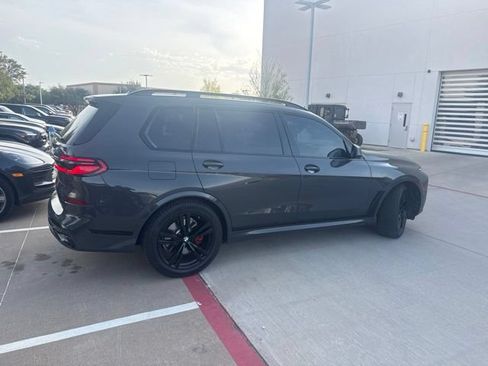 Used 2024 BMW X7 xDrive40i w/ M Sport Package AWD/4WD image 3