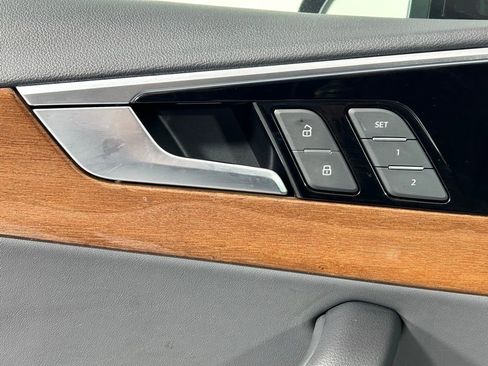 Used 2025 Audi A4 2.0T Premium image 33