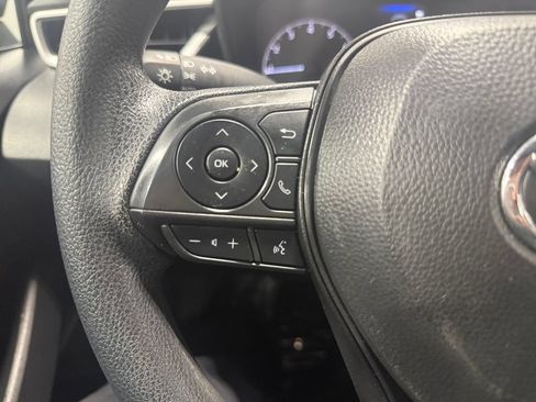 Used 2025 Toyota Corolla LE FWD image 20