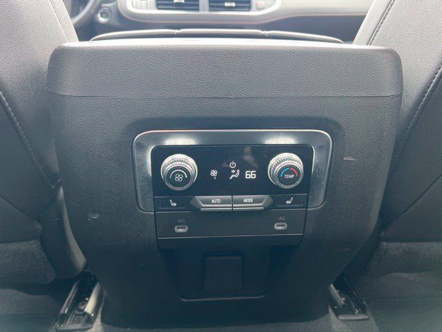 Used 2023 GMC Yukon AT4 w/ AT4 Premium Package AWD/4WD image 22