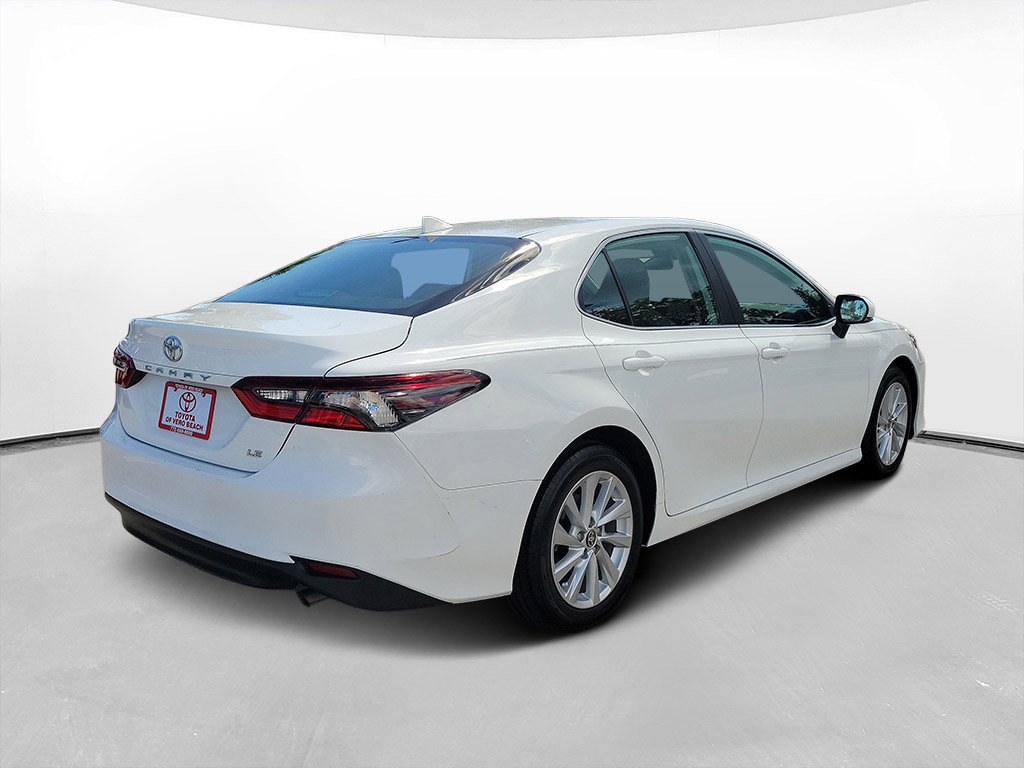Used 2024 Toyota Camry LE w/ Convenience Package FWD image 4