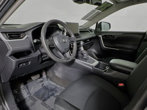 Used 2024 Toyota RAV4 LE image 30