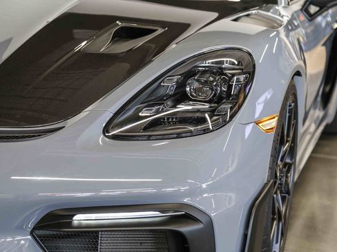 Used 2025 Porsche 718 Cayman GT4 RS w/ Weissach Package RWD image 11