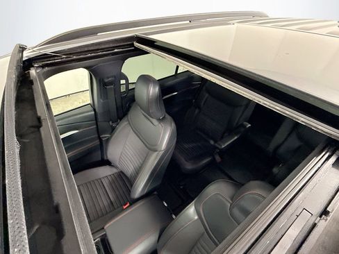 Certified 2025 Ford Explorer ST-Line w/ Premium Package image 3