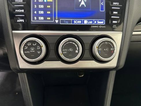 Used 2017 Subaru Crosstrek 2.0i Limited image 23