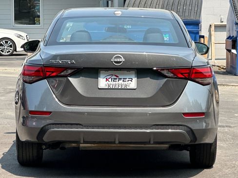 Used 2025 Nissan Sentra SV FWD image 5