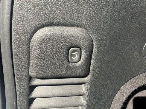 Used 2018 Jeep Grand Cherokee Laredo image 44