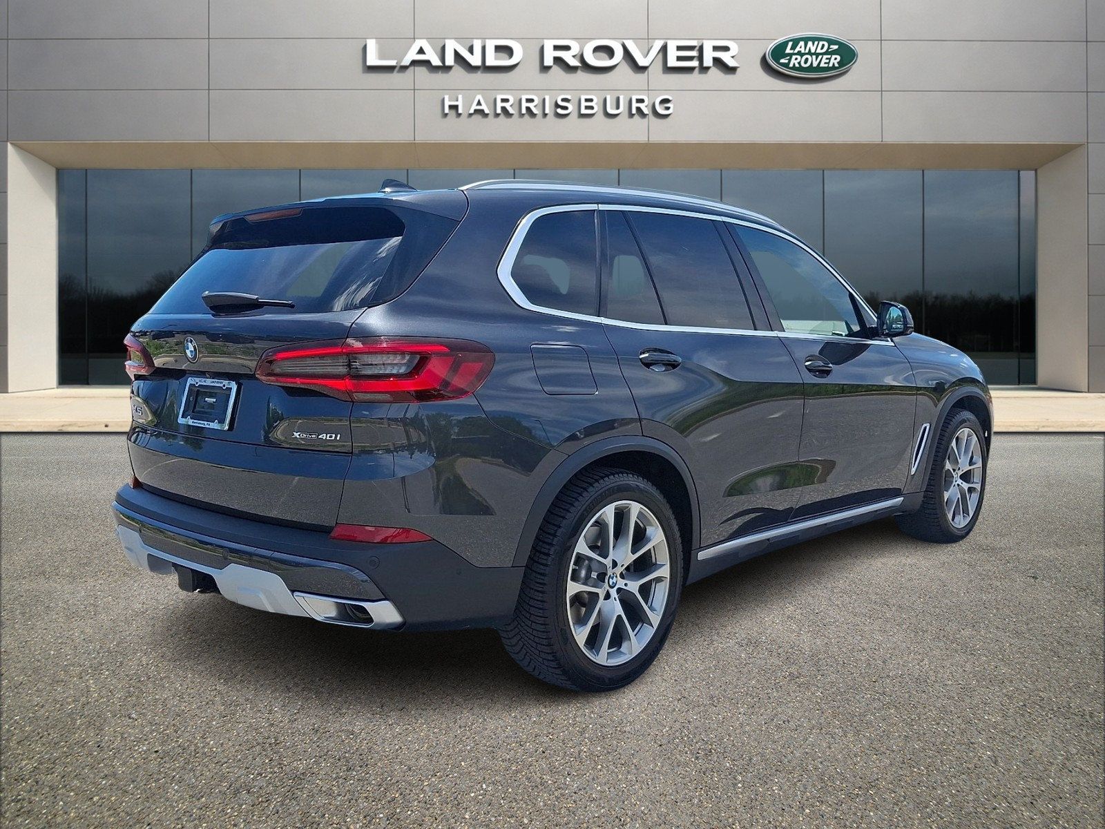 Used 2023 BMW X5 xDrive40i w/ Premium Package AWD/4WD image 5