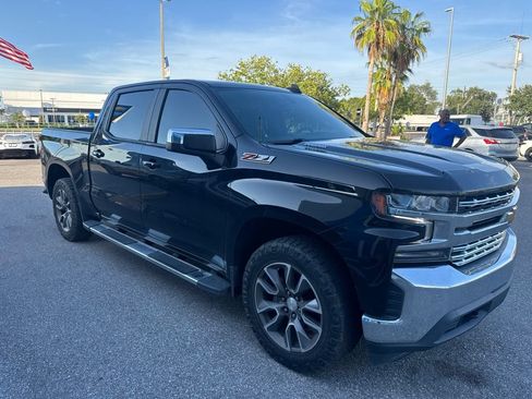 Used 2021 Chevrolet Silverado 1500 LT w/ All Star Edition Plus AWD/4WD image 3