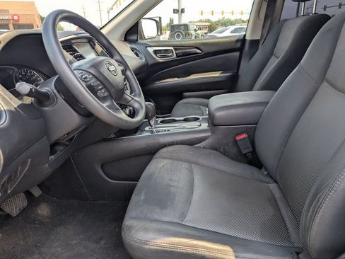 Used 2019 Nissan Pathfinder S FWD image 24