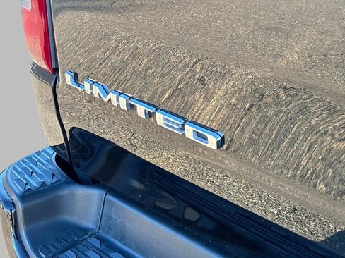 Used 2022 RAM 1500 Limited AWD/4WD image 11