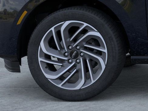 New 2026 Lincoln Navigator L Reserve AWD/4WD image 19
