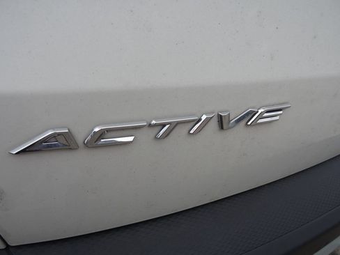 Used 2023 Ford Escape Active w/ Tech Pack #1 AWD/4WD image 12