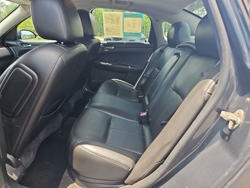 Used 2013 Chevrolet Impala LTZ FWD image 14