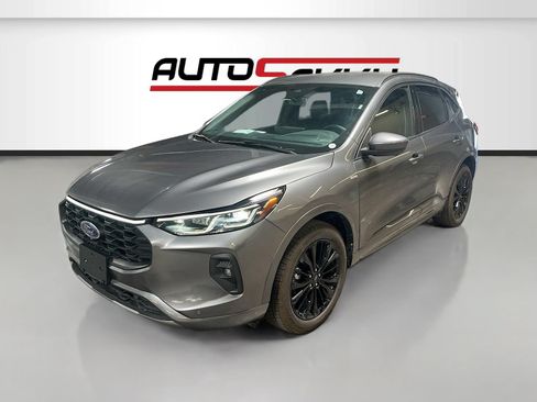 Used 2024 Ford Escape ST-Line Elite AWD/4WD image 3