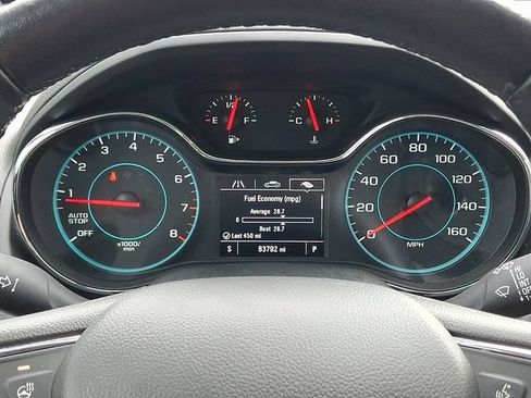 Used 2018 Chevrolet Cruze Premier FWD image 32
