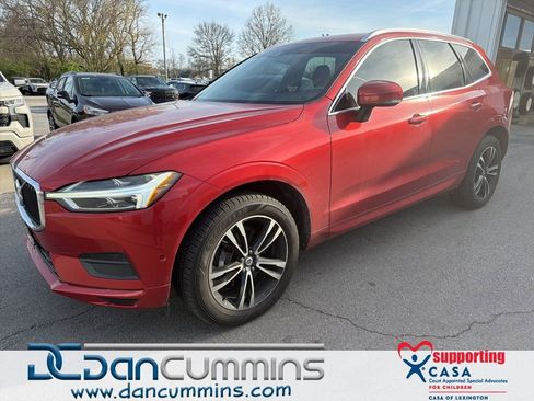 Used 2019 Volvo XC60 T5 Momentum w/ Premium Package image 1