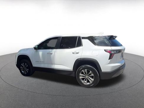 Used 2025 Chevrolet Equinox LT FWD image 10