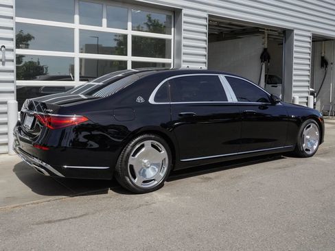 Used 2025 Mercedes-Benz Maybach S 680 4MATIC image 4