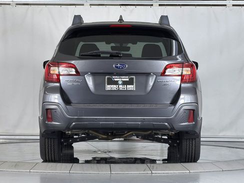Used 2019 Subaru Outback 3.6R Limited w/ Popular Package #2 AWD/4WD image 9