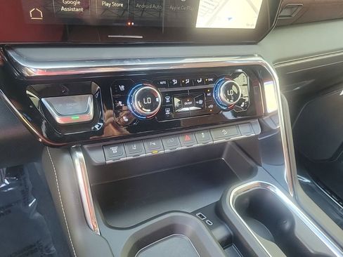 New 2026 GMC Sierra 2500 Denali Ultimate image 19