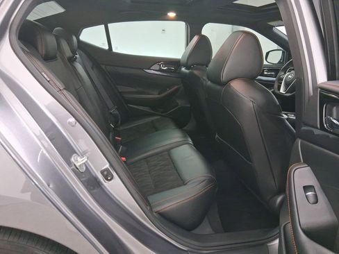 Used 2022 Nissan Maxima SR w/ Sport Mat Group image 24