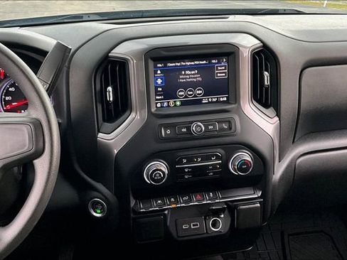 Used 2023 Chevrolet Silverado 1500 Custom AWD/4WD image 10