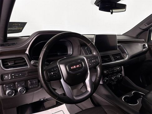 Used 2024 GMC Yukon SLE image 9