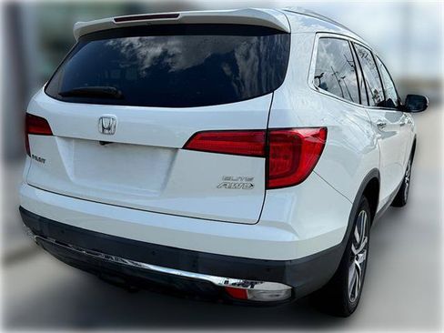 Used 2018 Honda Pilot Elite image 4