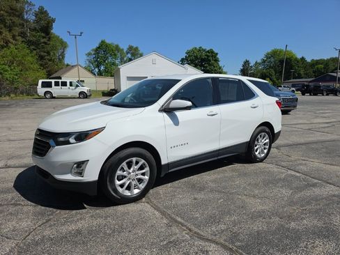 Used 2019 Chevrolet Equinox LT w/ Driver Convenience Package AWD/4WD image 3