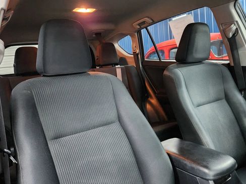 Used 2014 Toyota RAV4 LE image 13