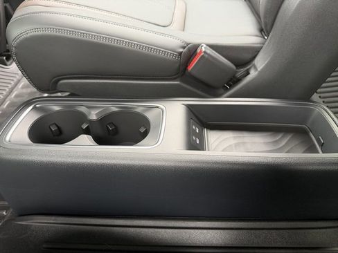 New 2026 Nissan Armada SL image 17