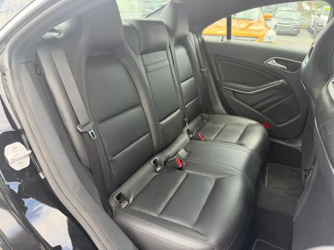 Used 2015 Mercedes-Benz CLA 250 image 12