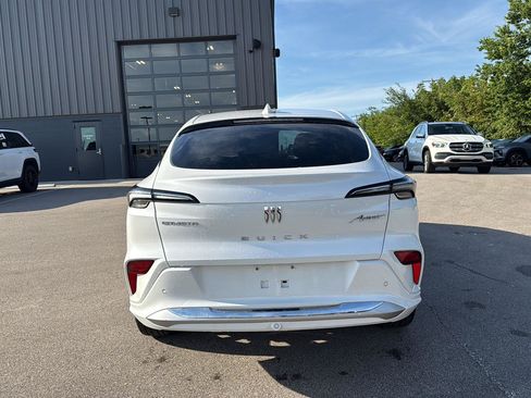 Used 2024 Buick Envista Avenir FWD image 4