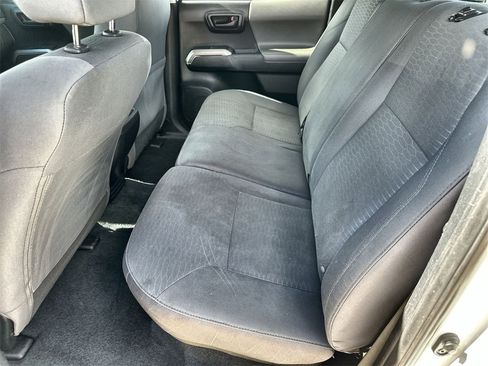 Used 2017 Toyota Tacoma SR5 image 16