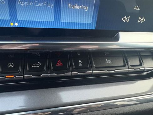 Used 2024 Chevrolet Silverado 1500 High Country w/ Technology Package image 25