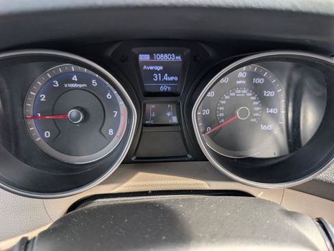 Used 2013 Hyundai Elantra GT FWD image 17