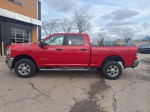 Used 2024 RAM 2500 Big Horn w/ Bed Utility Group image 9