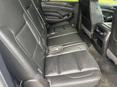 Used 2017 GMC Yukon XL SLT AWD/4WD image 18